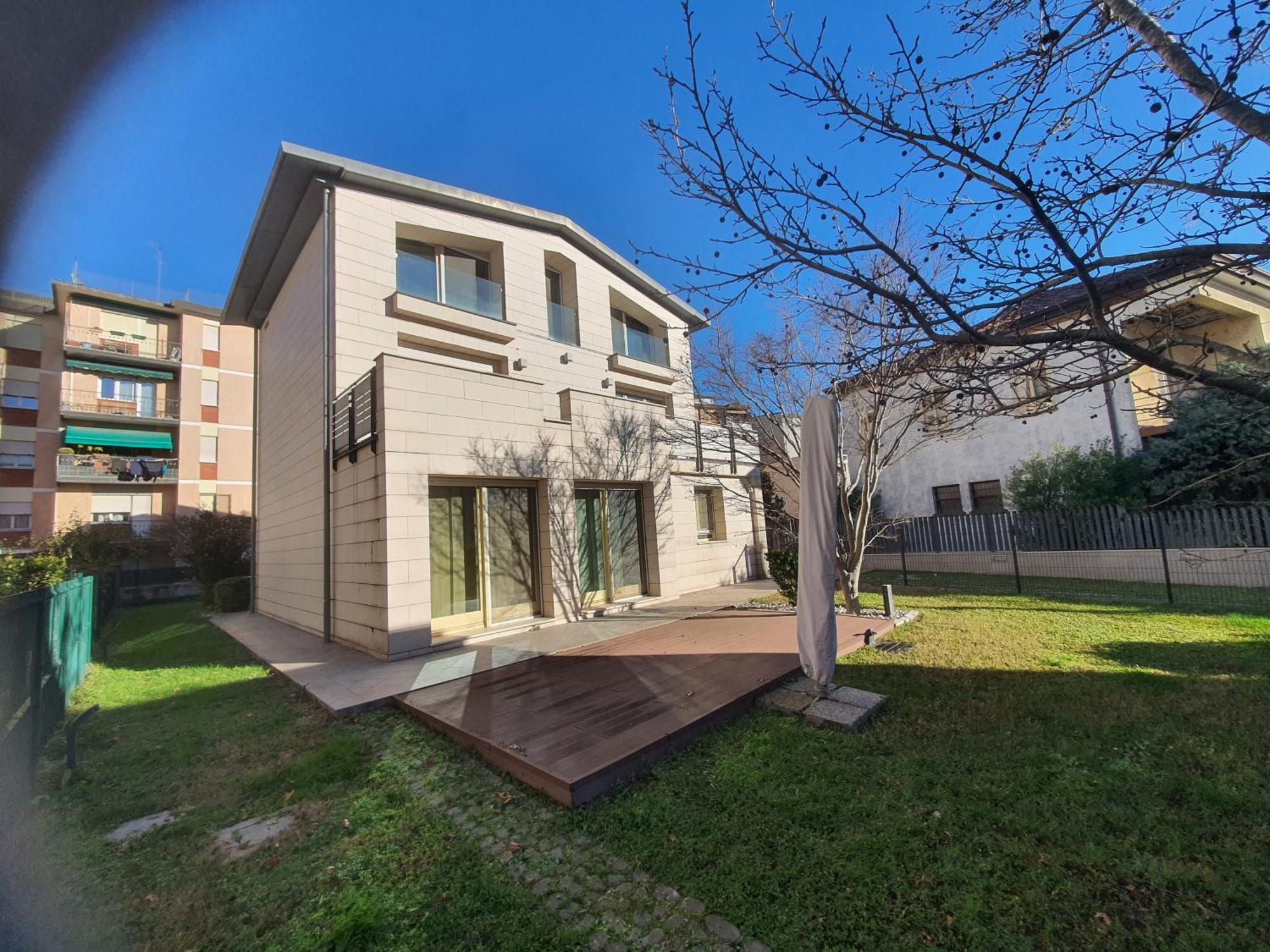 Db - La Dimora Apartamento *